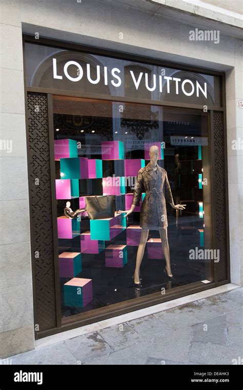 louis vuitton filialen italien|Louis Vuitton 24ss.